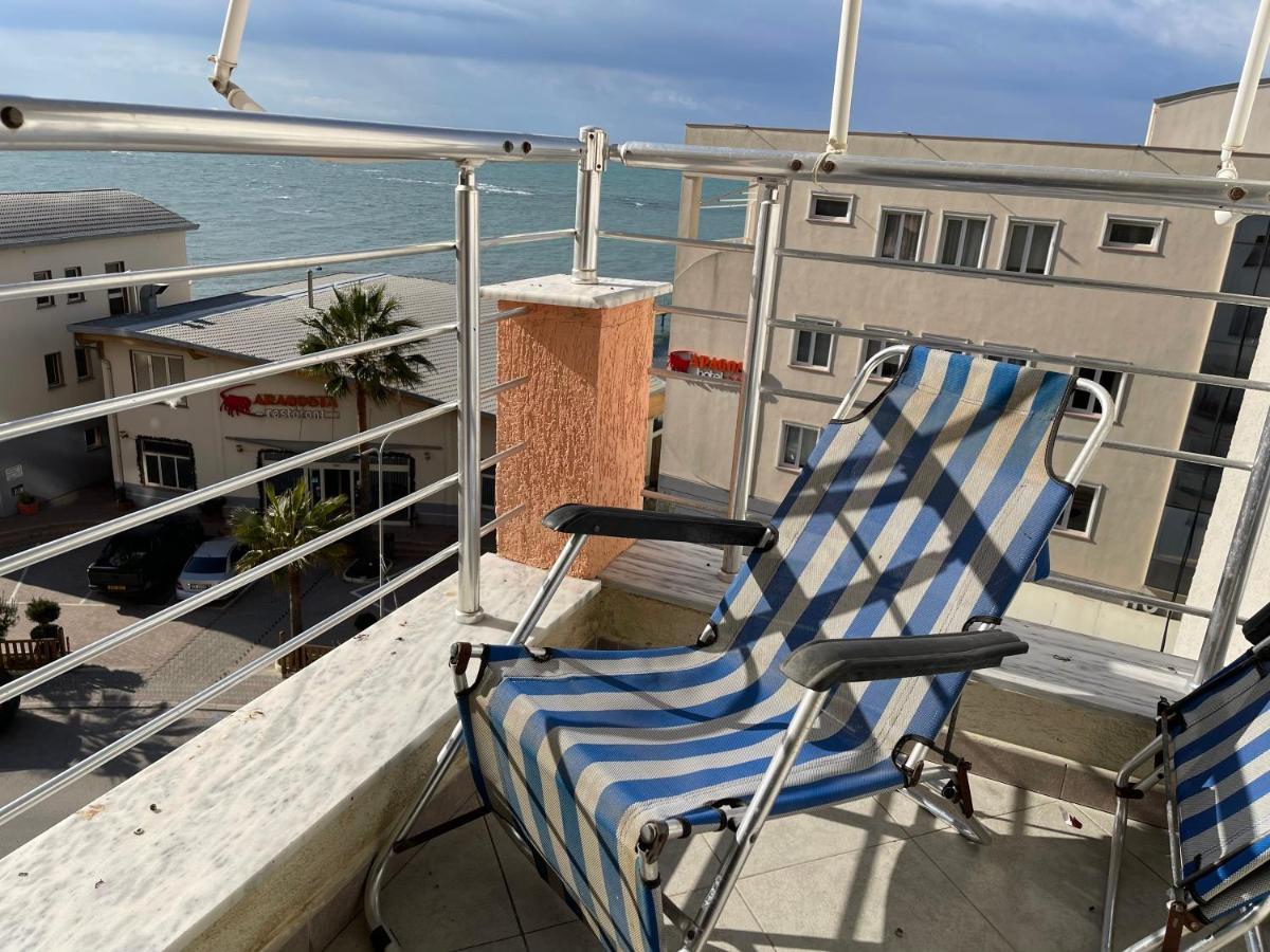 Sea View Apartment/Beach/City Center/Wifi Durrës Buitenkant foto