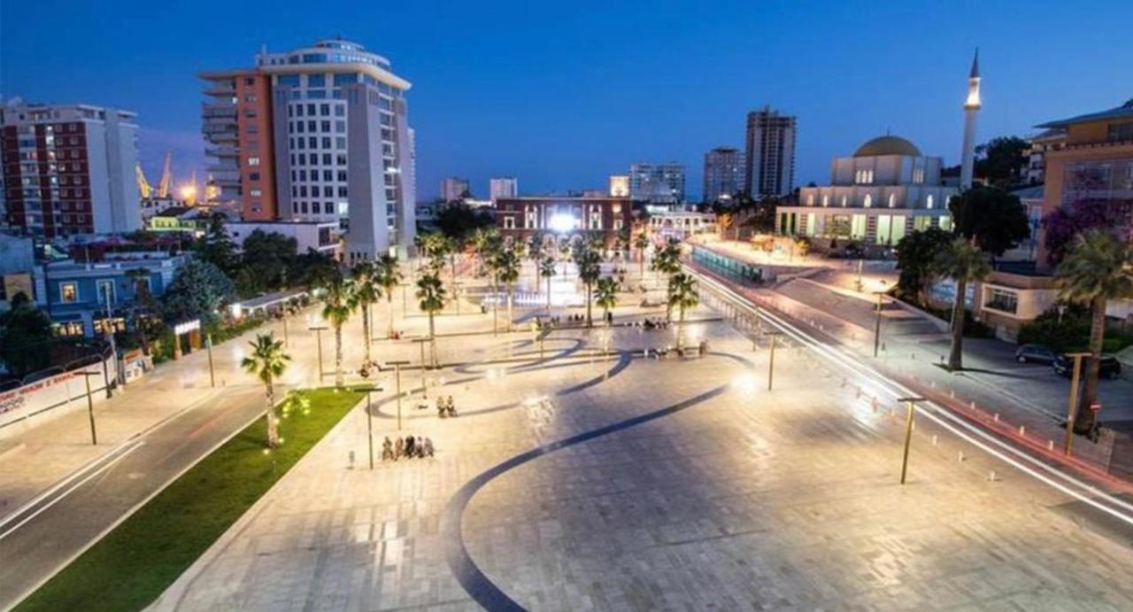 Sea View Apartment/Beach/City Center/Wifi Durrës Buitenkant foto