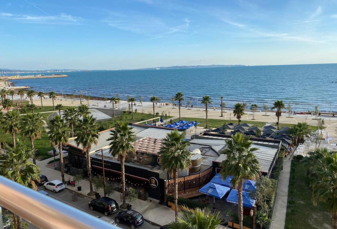 Sea View Apartment/Beach/City Center/Wifi Durrës Buitenkant foto